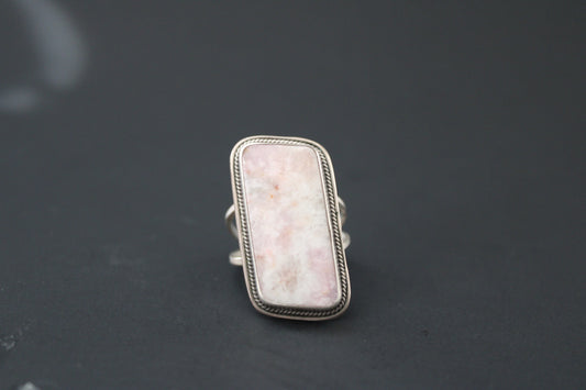 Pink stone ring size 8