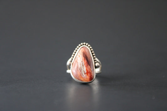 Spiny Oyster ring size 5