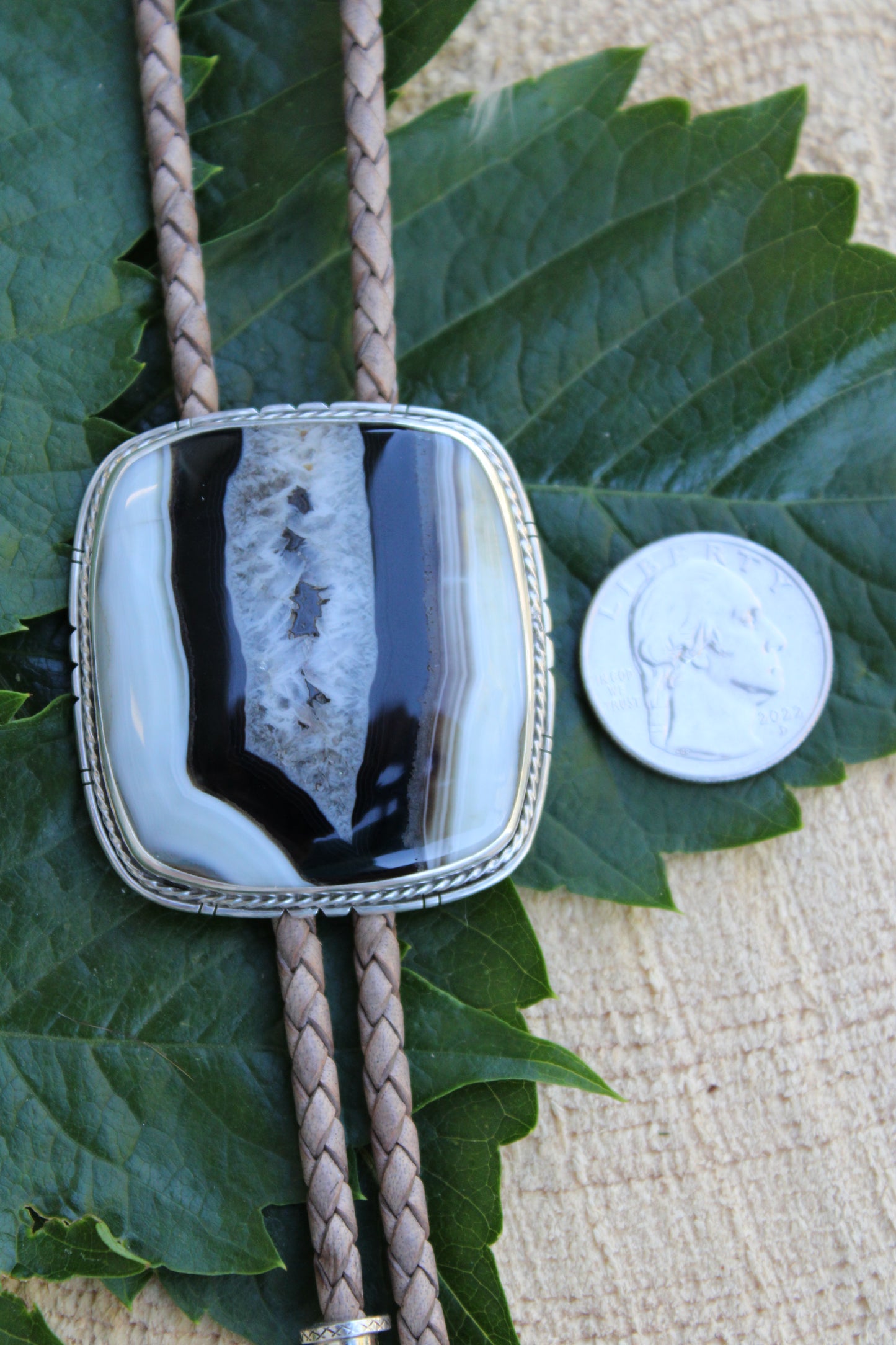 Tuxedo Agate Bolo Tie with Onyx Tips
