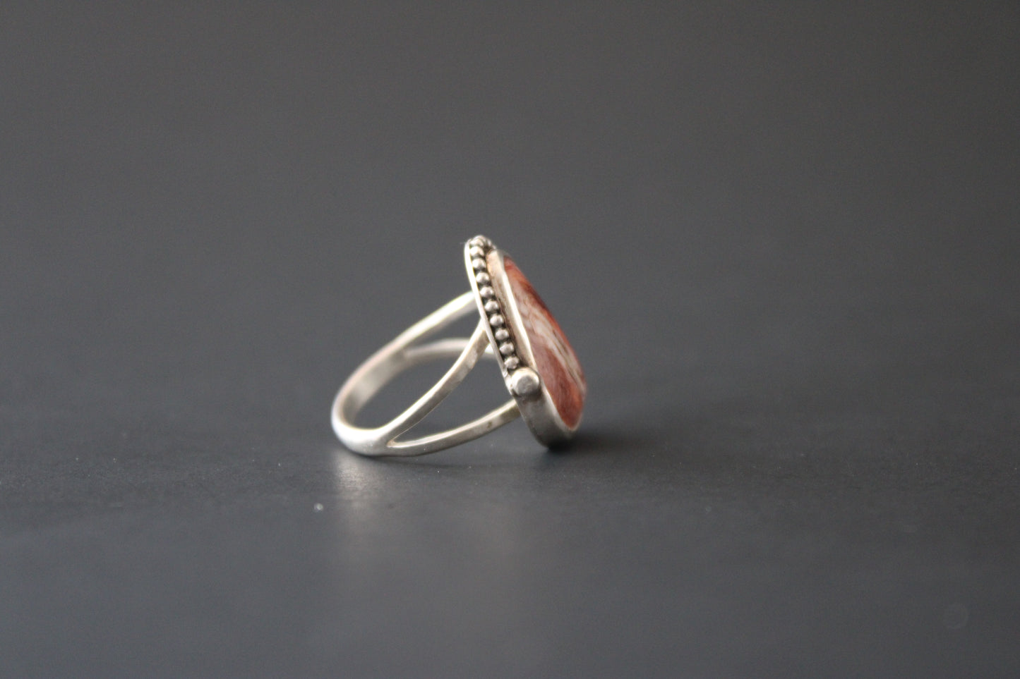 Spiny Oyster ring size 5